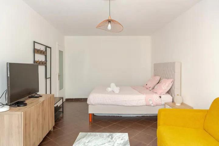 Ferienwohnung Superbe Studio Paris Gambetta Exterior foto